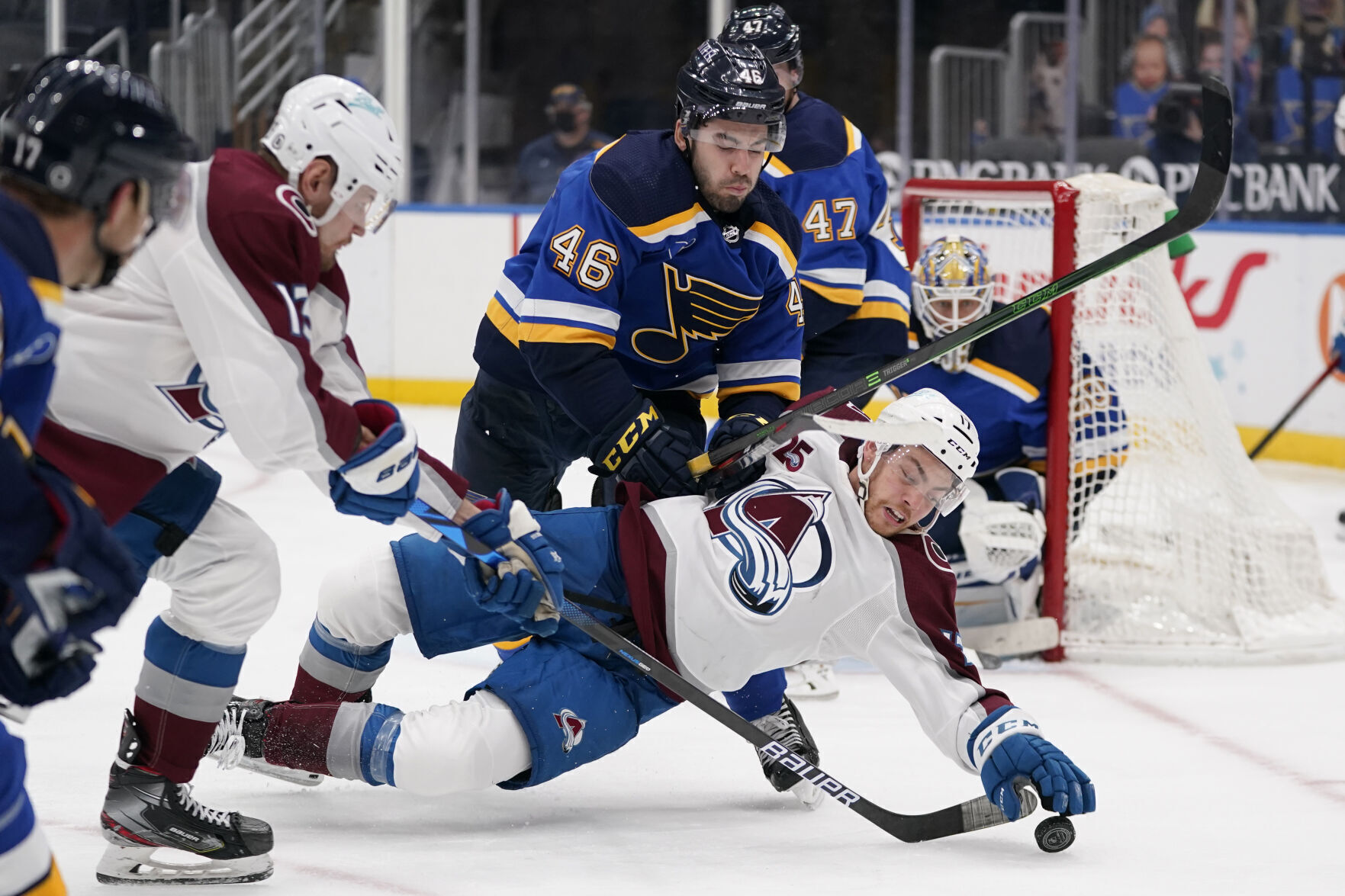 APTOPIX Avalanche Blues Hockey
